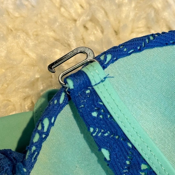 Blue bikini set - Picture 2 of 4